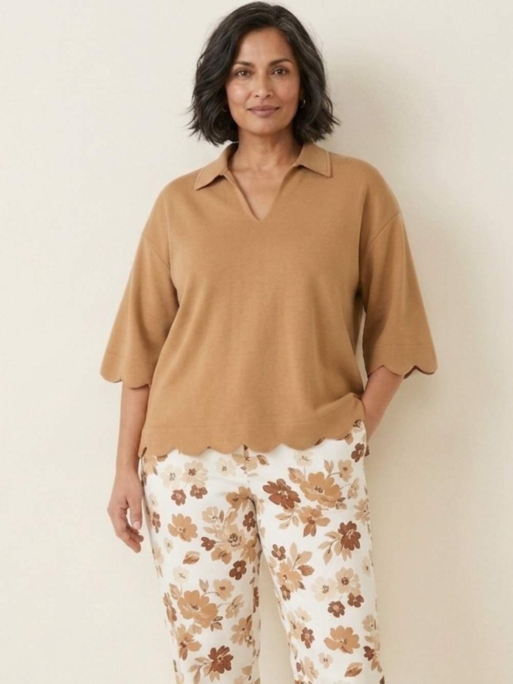 JODIFL, NWT, S, V Neck Top, 3/4 Sleeves w Scallop Edge, Oversized, P2P: 20”-21”.